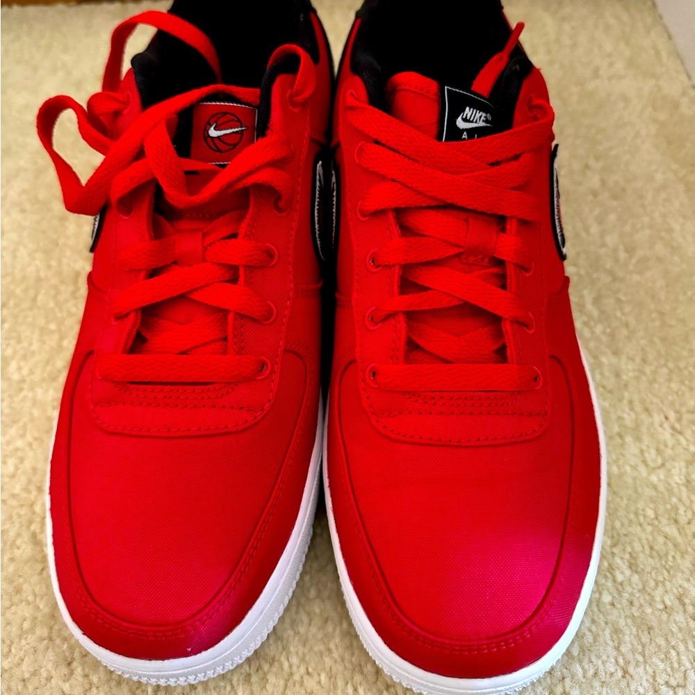 Nike Air Force 1 - Red Sz7y